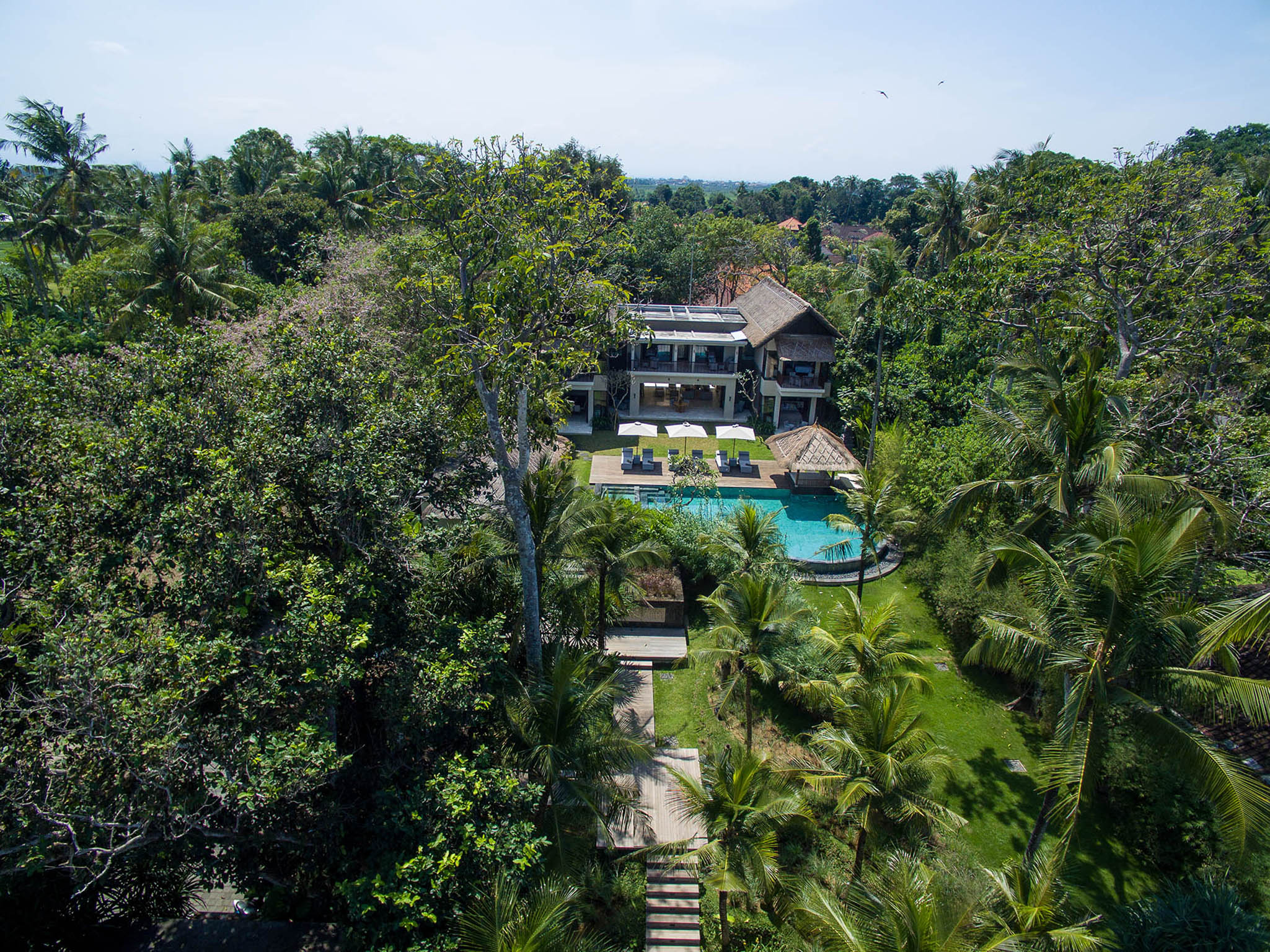 Seseh Beach Villa II - The villa and gardens from above - Seseh Beach Villa II, Seseh-Tanah Lot, Bali